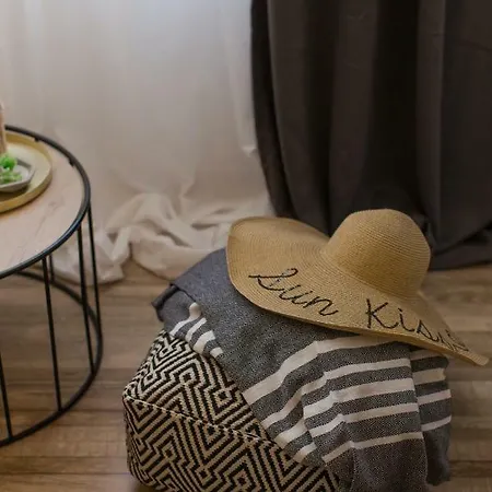 Lara Apartment