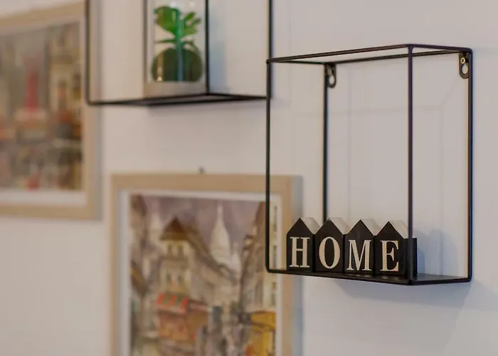 Lara 아파트 트로기르