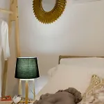 Lara Apartment *