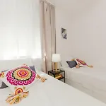 Apartment Lara *